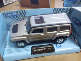AUTOKOLEKCJA WELLY 1:34 - HUMMER H3 TM