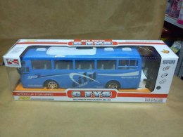 AUTOBUS AUTOKAR TURYSTYCZNY Z PILOTEM NA RADIO