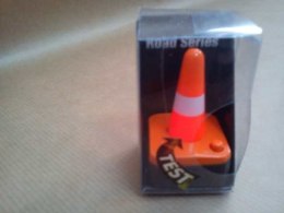 PACHOŁEK OSTRZEGAWCZY Z MIGAJĄCYM ŚWIATŁEM