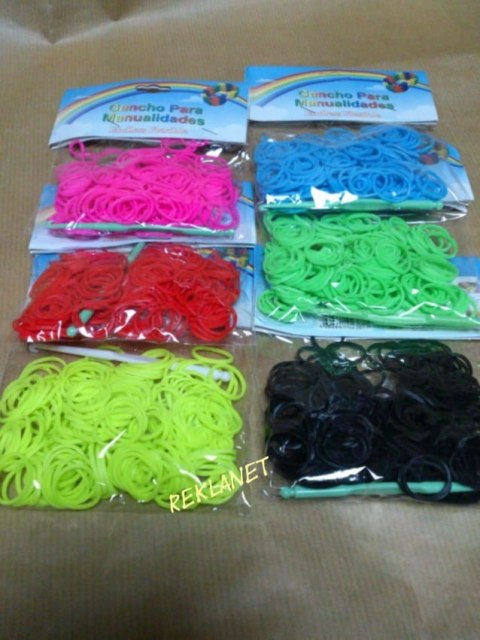 GUMKI DO WYPLATANIA BIŻUTERII 200szt Z SZYDEŁKIEM