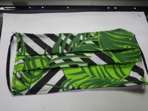 BAWEŁNIANA MASECZKA PROSTA Z ZAKŁADKAMI