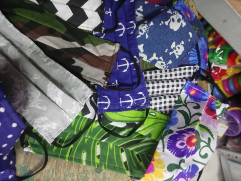 BAWEŁNIANA MASECZKA PROSTA Z ZAKŁADKAMI