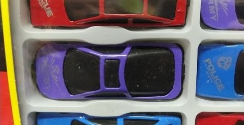 KOLOROWE SAMOCHODZIKI