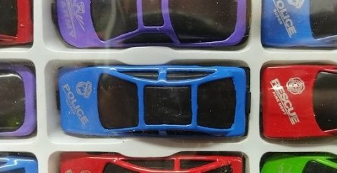 KOLOROWE SAMOCHODZIKI