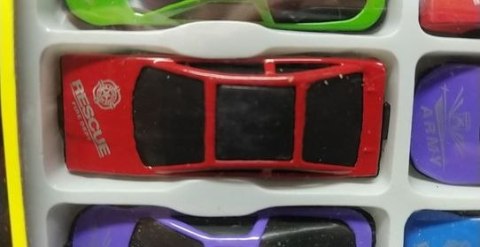 KOLOROWE SAMOCHODZIKI