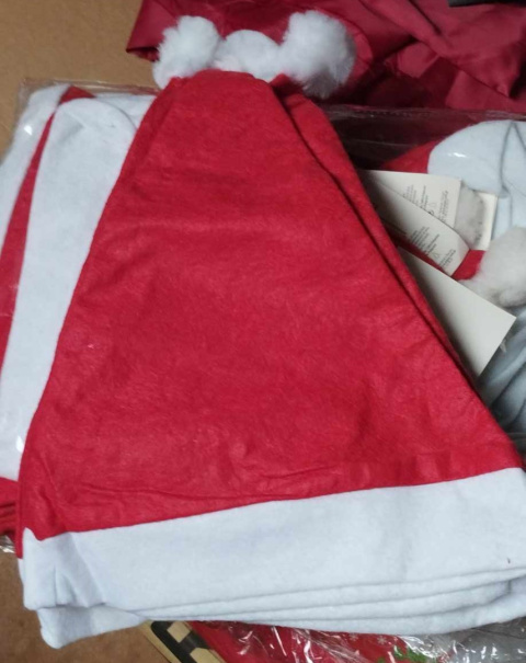 CZAPKA ŚW. MIKOŁAJA NA PREZENTY