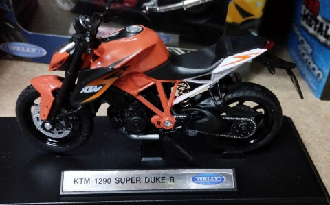 KOLEKCJA MOTOCYKLI WELLY 1:18 - MOTOR KTM