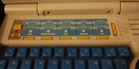 LAPTOP Z MYSZKĄ, 20 PROGRAMÓW, 5 GRUP TEMATYCZNYCH