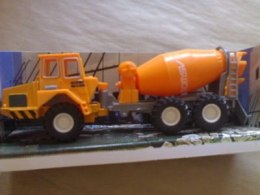 POJAZD BUDOWLANY DŁUGA WYWROTKA LUB GRUSZKA - MODEL