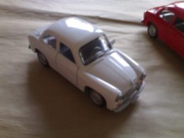 SYRENA 105L MODEL METALOWY