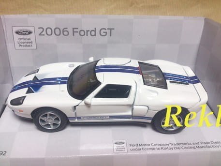 AUTOKOLEKCJA KINSMART 1:32 do 1:46 - FORD